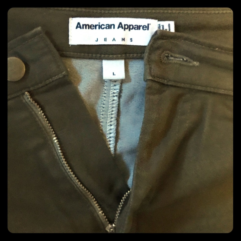 Army green version of American apparel’s easy jean